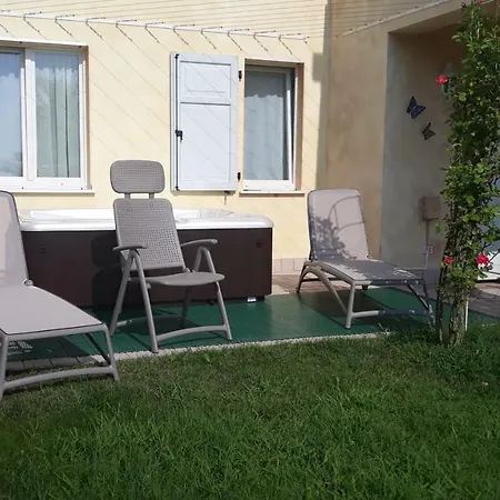 Апартаменты Il Giardino Di Laura - Сирмионе